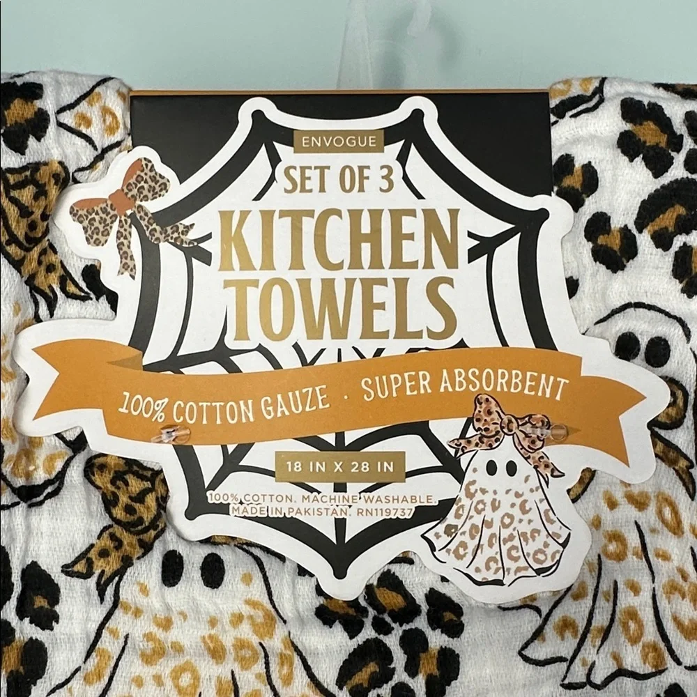 NWT Envogue Cheetah Ghost Kitchen Towels